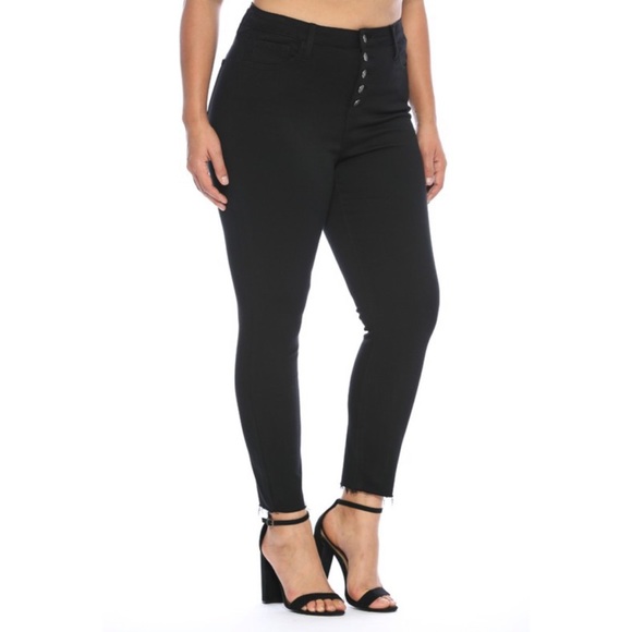 High Rise Exposed Button Black Wash Skinny - Picture 2 of 3